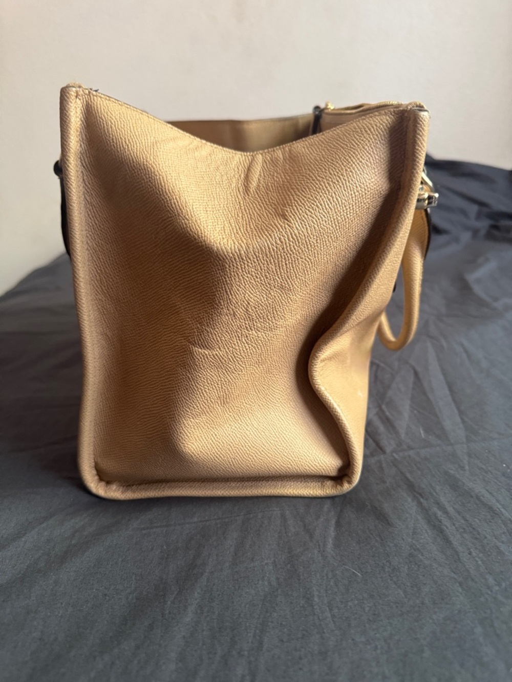 Coach Crosby Carryall - Picture 15 of 16